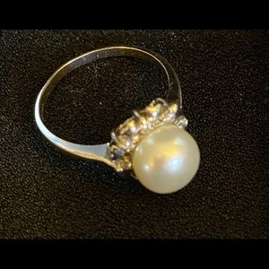 Sterling Silver Pearl Ring
